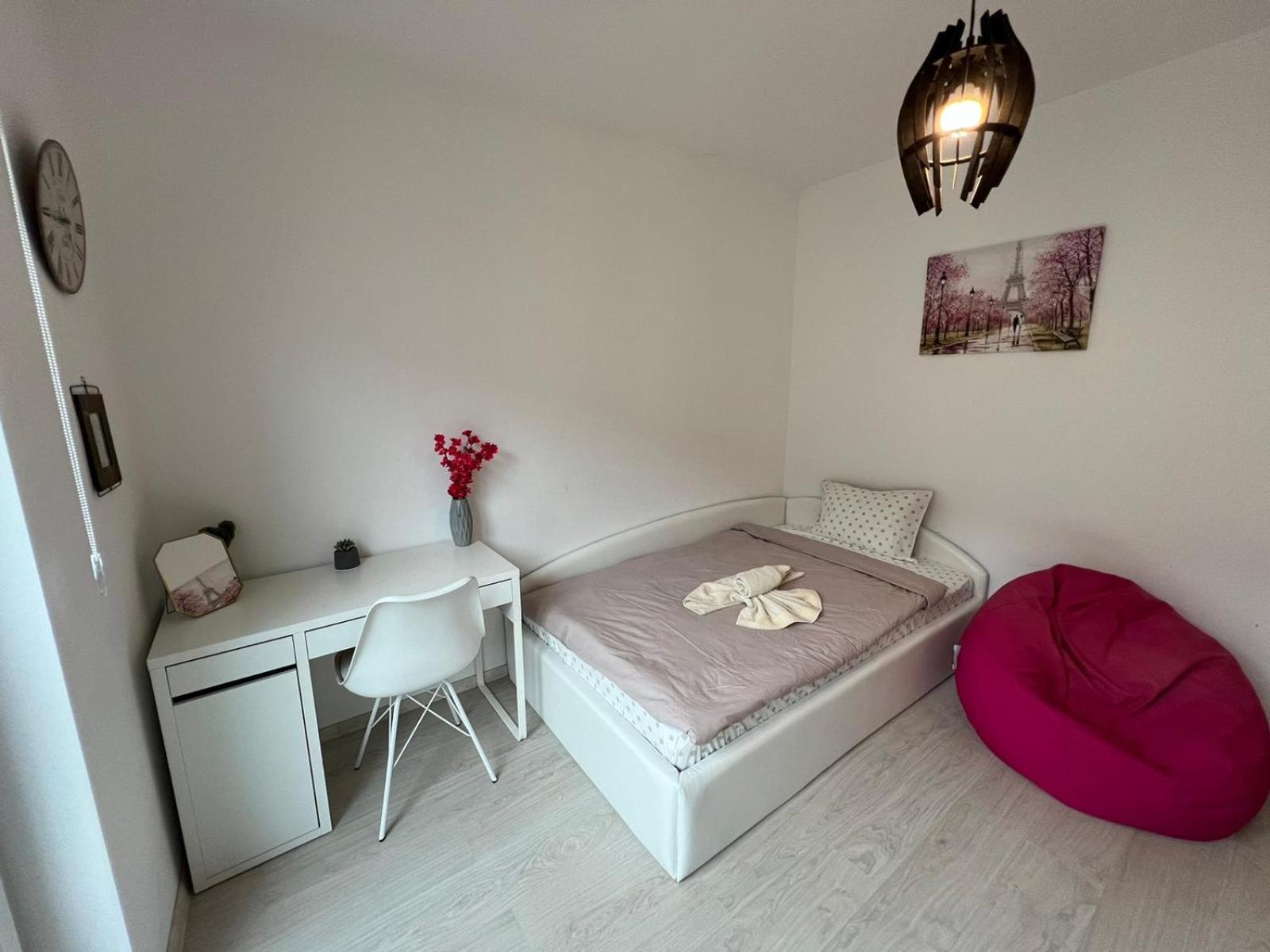 Paris Luxury Top Centre 2Bdr Apt W Work Desk And Wifi Near Nevsky Cathedral Sofia Eksteriør bilde