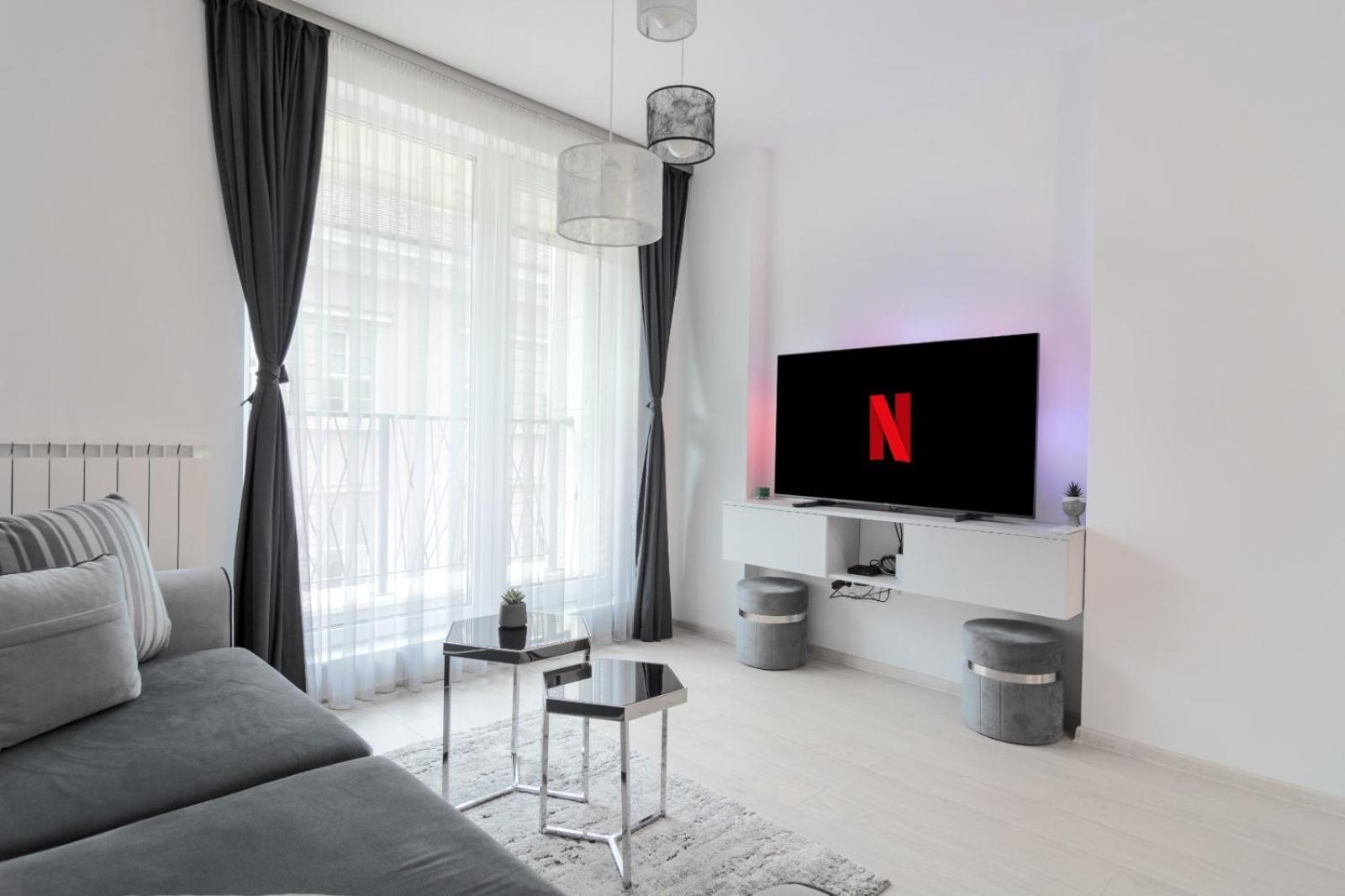 Paris Luxury Top Centre 2Bdr Apt W Work Desk And Wifi Near Nevsky Cathedral Sofia Eksteriør bilde