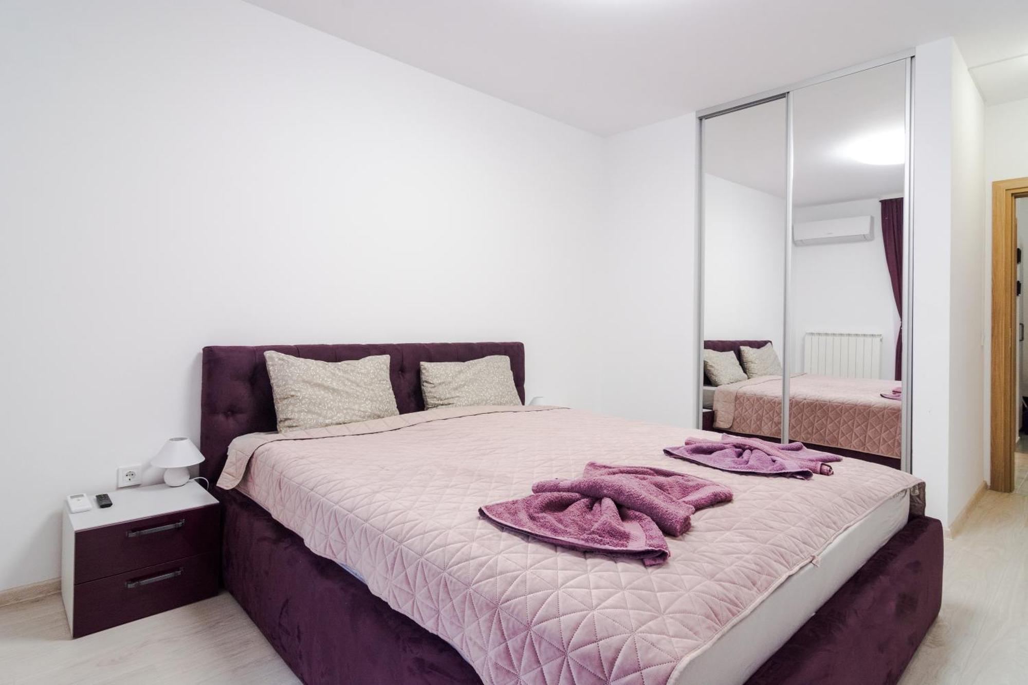 Paris Luxury Top Centre 2Bdr Apt W Work Desk And Wifi Near Nevsky Cathedral Sofia Eksteriør bilde